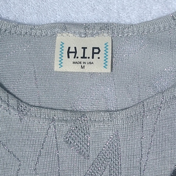 H.I.P. cold shoulder top - Picture 2 of 3